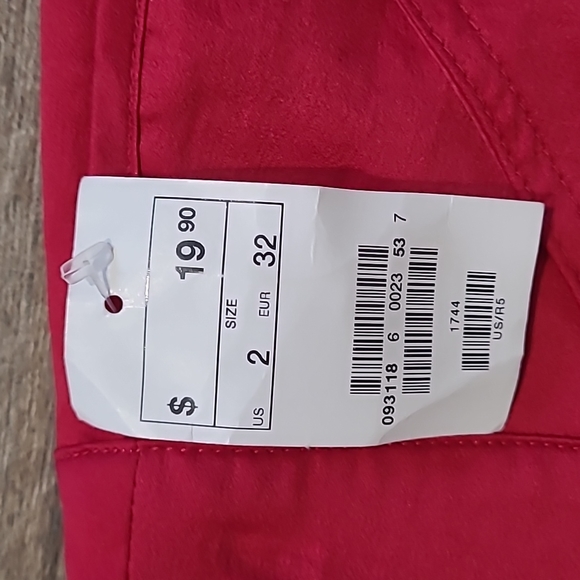 H&M Shorts NWT - Picture 2 of 4